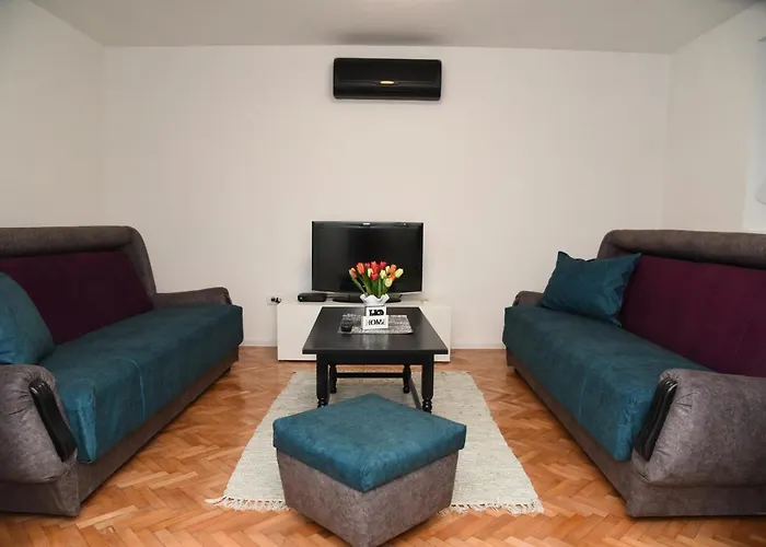 L & S Banjica * Bělehrad