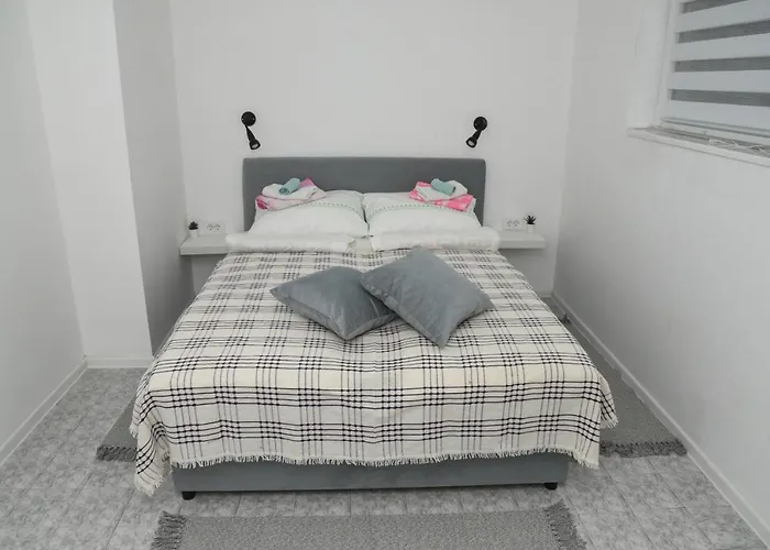 L & S Banjica بلغراد